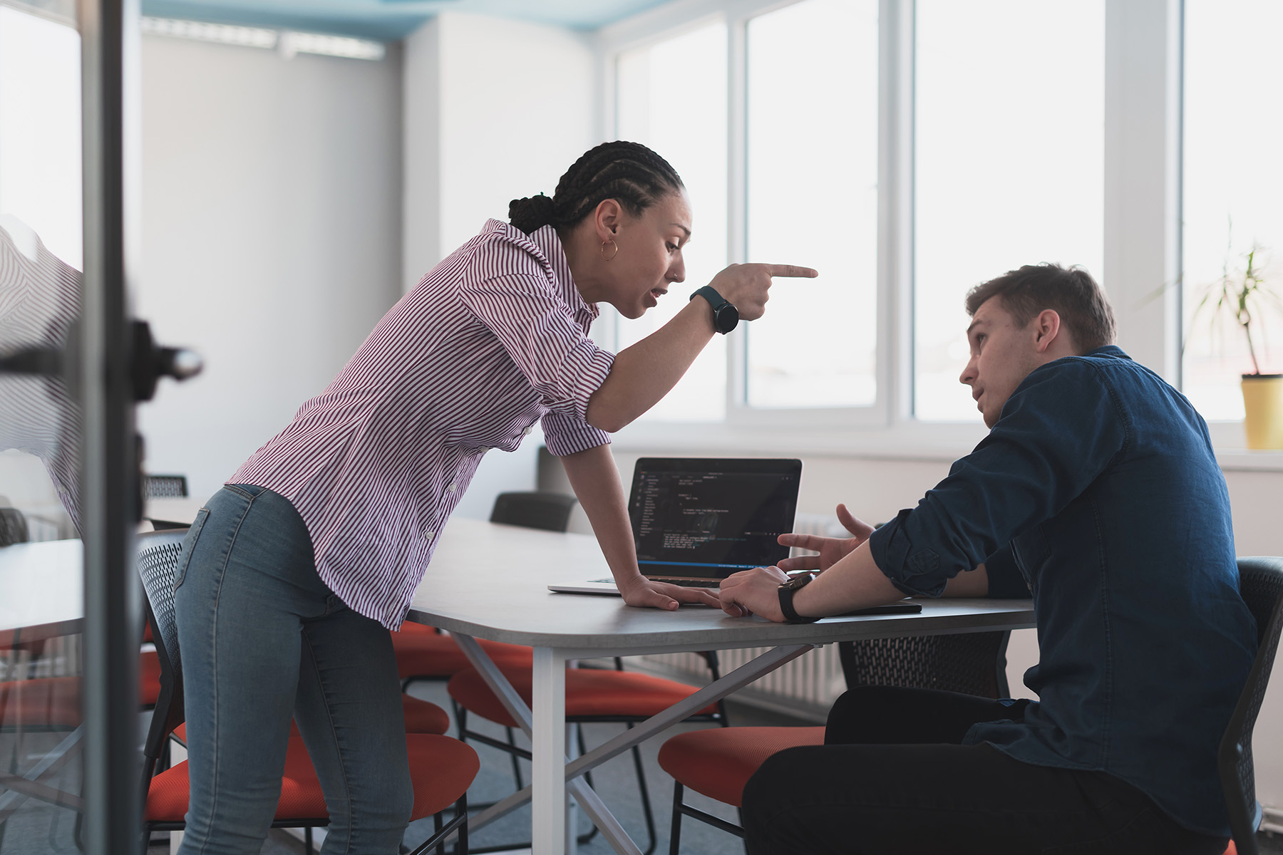 Lüge Team Vertrauen Kooperation New Work moderne Arbeitswelt Ideenkultur Innovationskultur Workplace-Design Büro Change Transformation