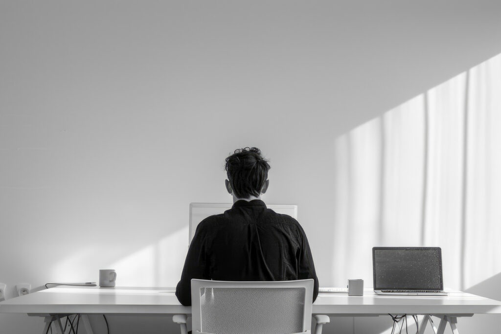 einsam Job psychologische Sicherheit GBU Psyche Fehlzeiten Krankenstand New Work Teamwork Team-Office-Prinzip Arbeitsplatz Personal Change Transformation Kreativität